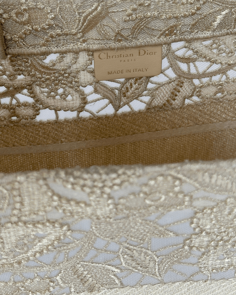 Dior Signature Book Large 2023