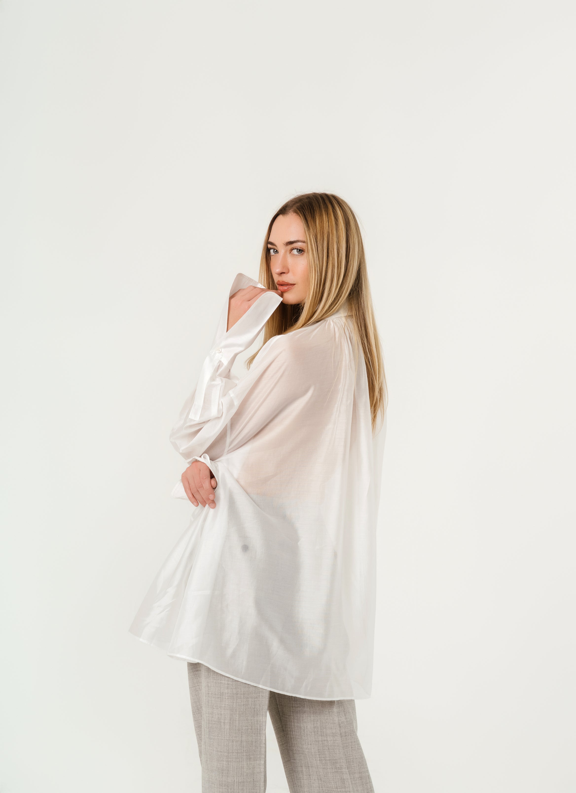 Helsa White shirt XS