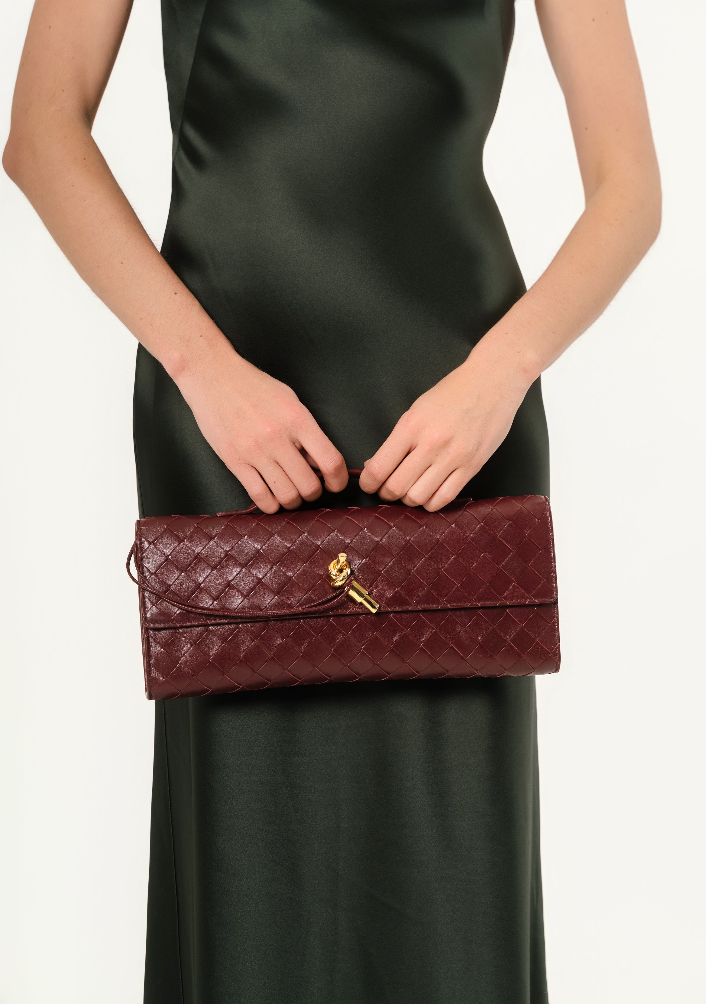 Bottega Venta Nappa Intrecciato Long Andiamo Top hnadle Clutch Barolo