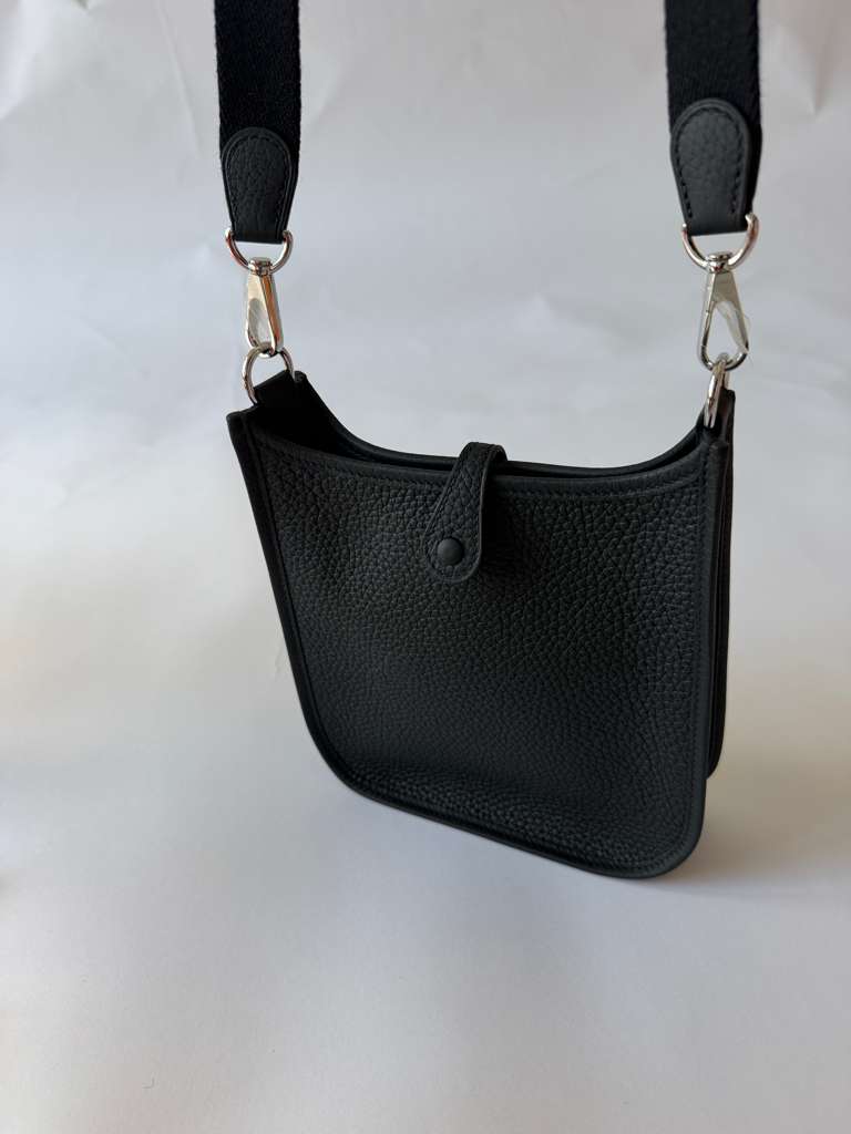 Hermès Evelyne Shoulder Bag