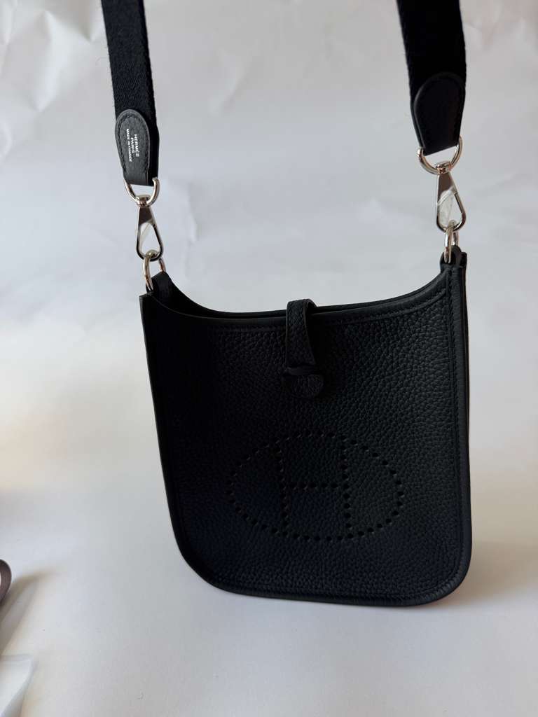 Hermès Evelyne Shoulder Bag