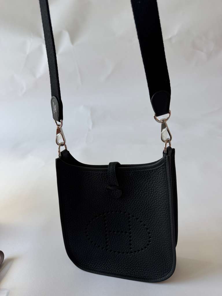 Hermès Evelyne Shoulder Bag